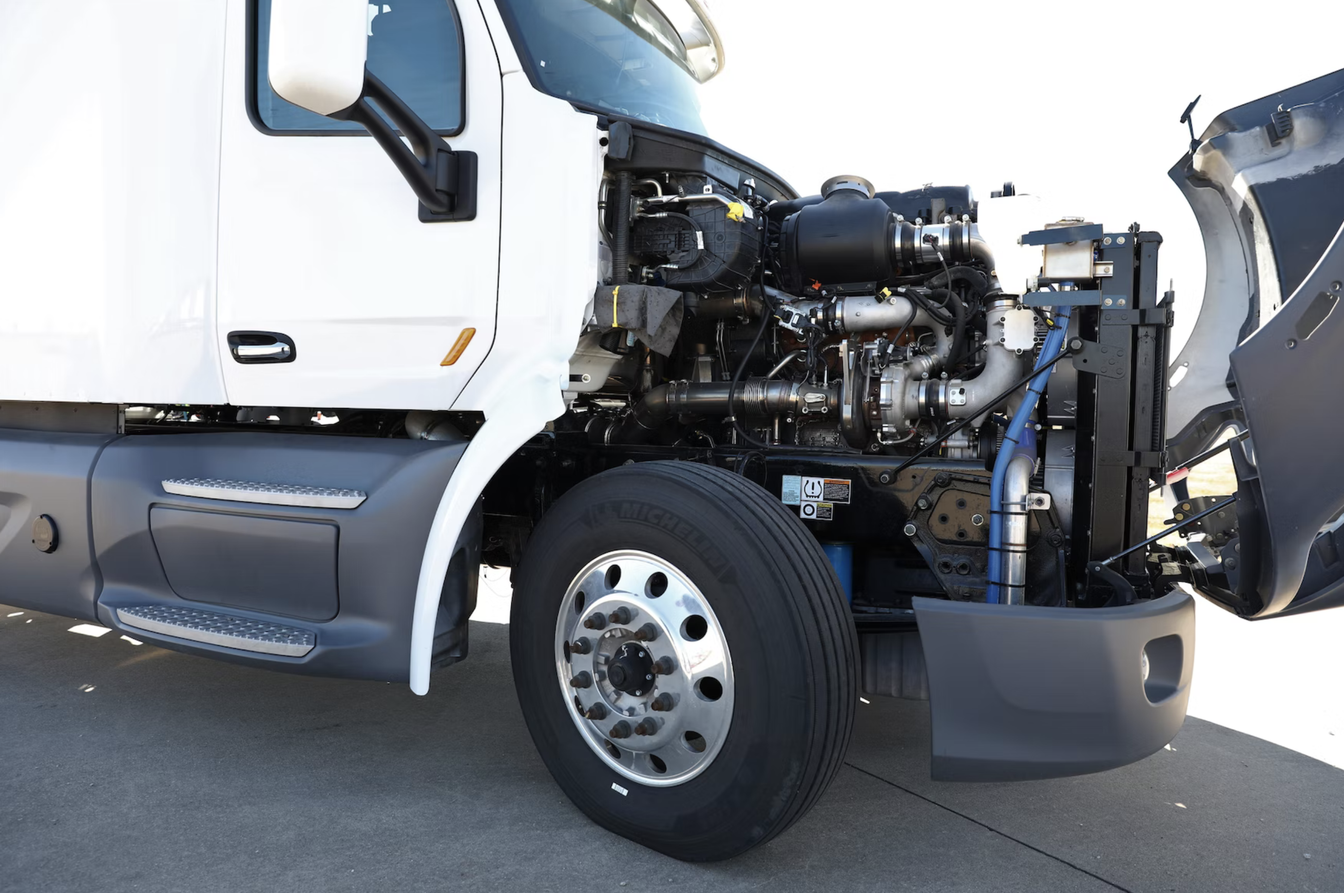 this image shows mobile truck repair in Costa Mesa, CA